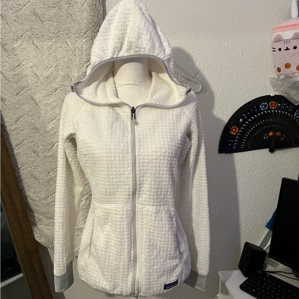 Patagonia sweater